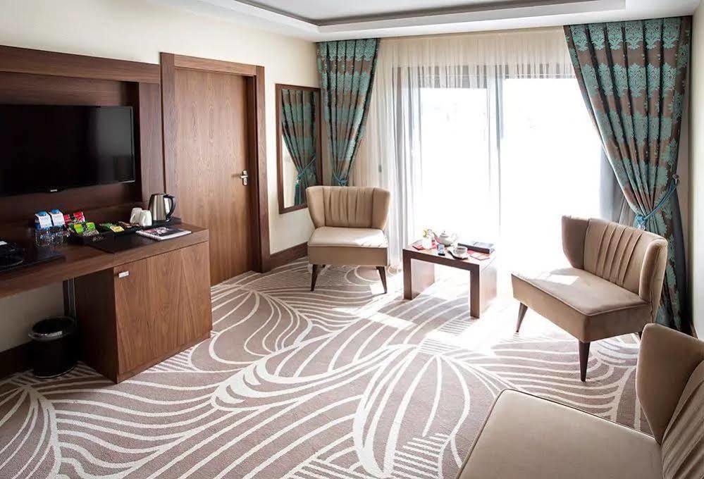 Ramada By Wyndham Yalova Ξενοδοχείο Γιάλοβα Εξωτερικό φωτογραφία